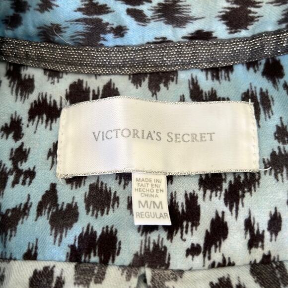 Victoria’s Secret Pajama Top Size M Animal Print Blue Gray Cotton Button Front - Picture 4 of 10